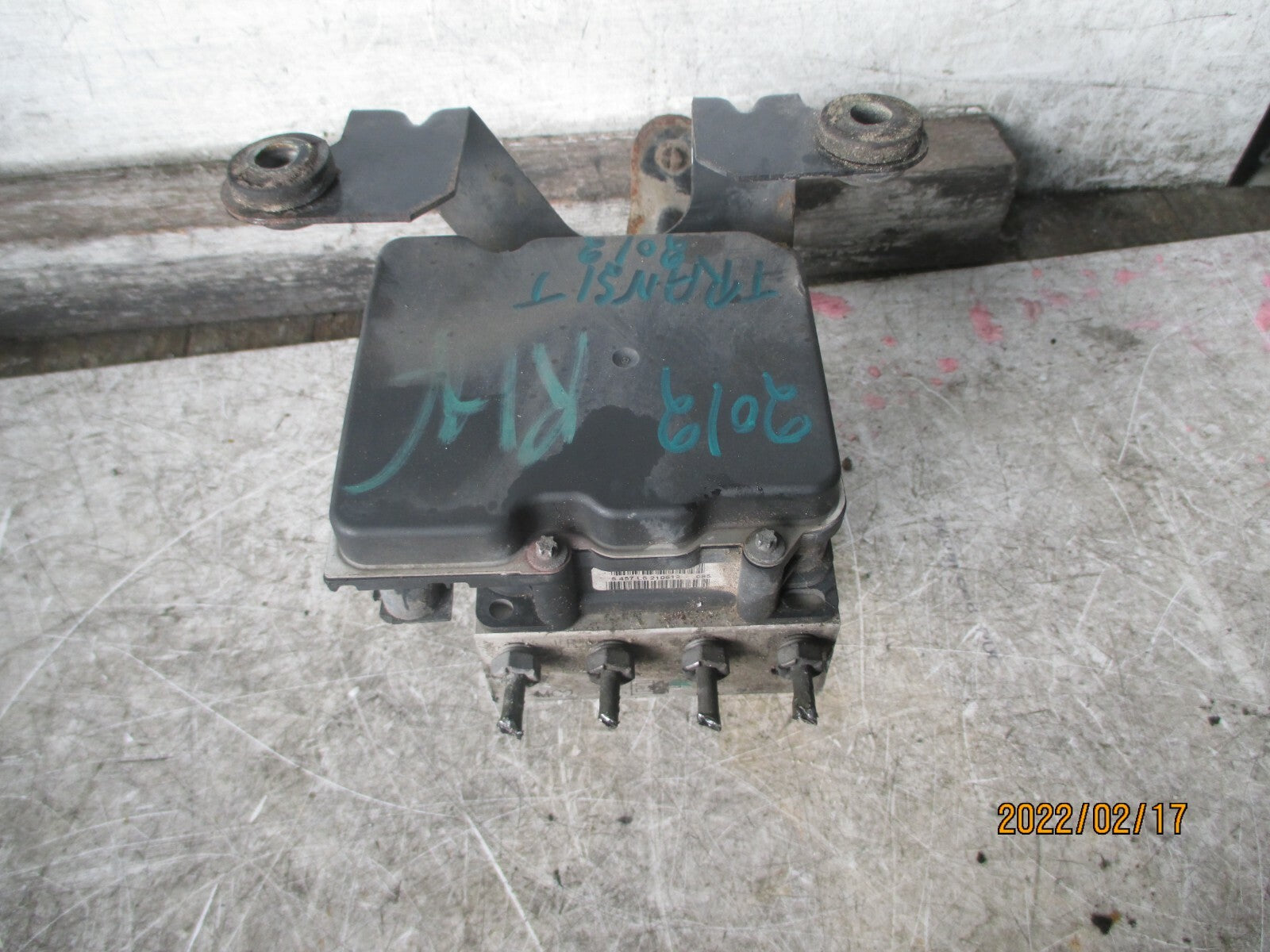FORD TRANSIT MK7 2012 2.2 DIESEL ABS PUMP & MODULATOR CC112C405BA