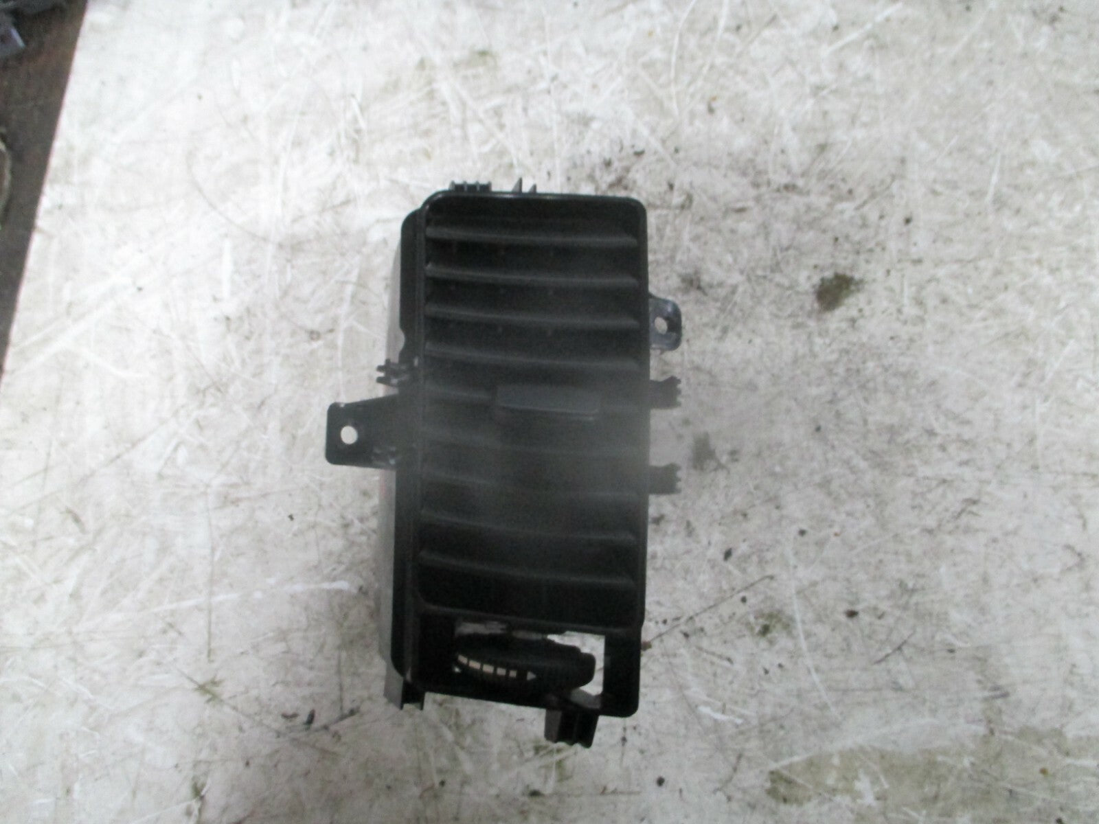 VW VOLKSWAGEN CRAFTER 2015 MK1 FUSE RELAY BOX 9065450201 FUSEBOX