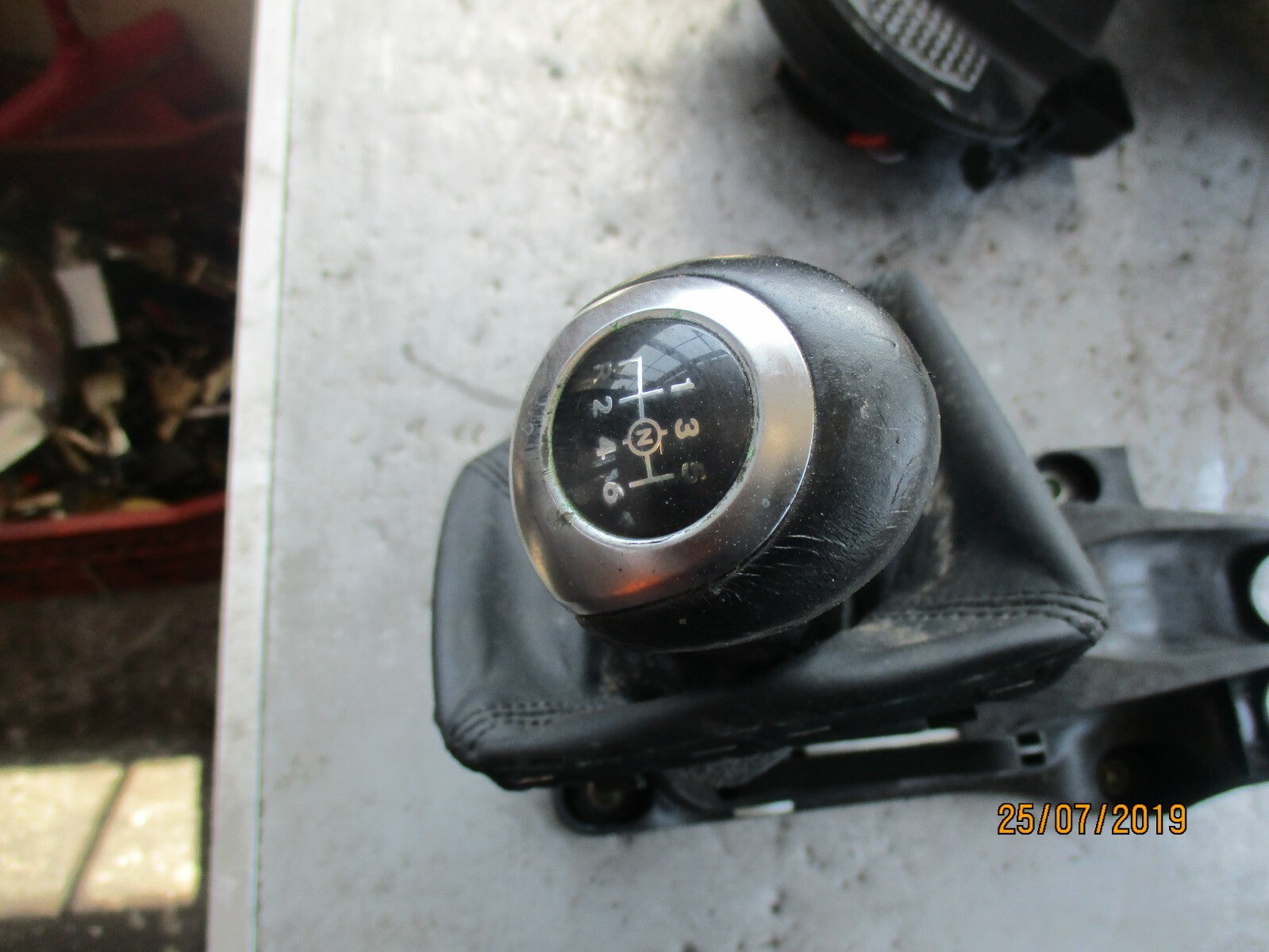 MERCEDES A CLASS W176 1.5 DIESEL 6 SPEED MANUAL GEAR SELECTOR & KNOB A1763600209