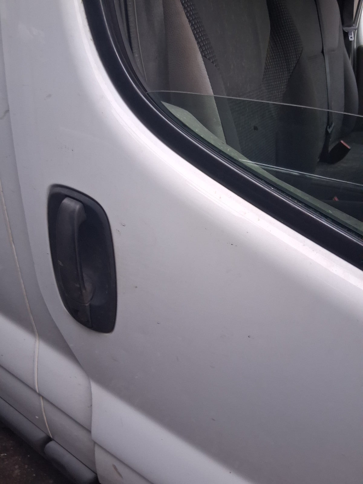 2014 VAUXHALL VIVARO MK1 OSF DRIVER SIDE FRONT RIGHT BARE DOOR WHITE