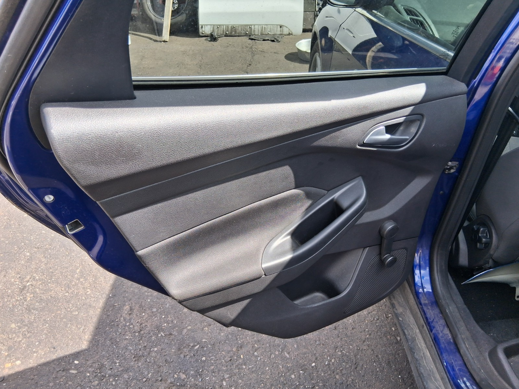 2015 FORD FOCUS MK3 NSR PASSENGER SIDE REAR DOOR CARD PANEL