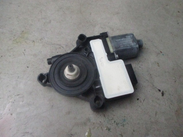 2019 VW VOLKSWAGEN GOLF NSF PASSENGERS FRONT WINDOW MOTOR REGULATOR 5Q0959811D