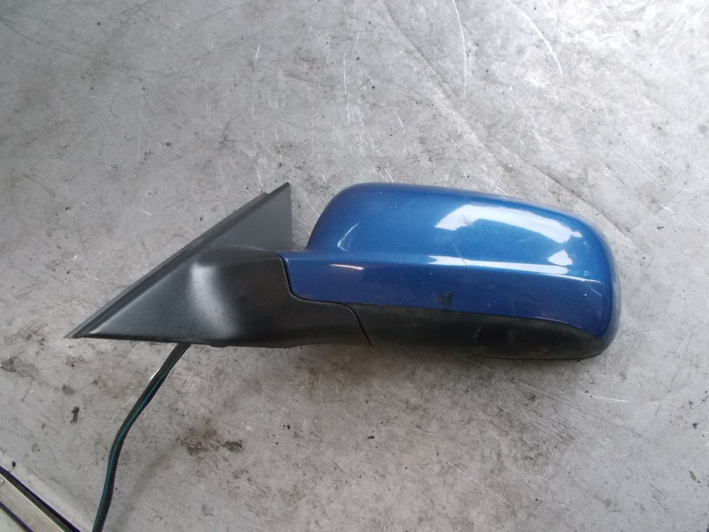 VOLKSWAGEN PASSAT NS/ PASSENGER SIDE BLUE ELECTRIC WING MIRROR RLL36943