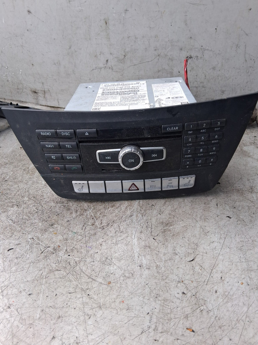 2015 MERCEDES-BENZ C-CLASS W204 SAT NAV RADIO MEDIA HEAD UNIT A2049005915
