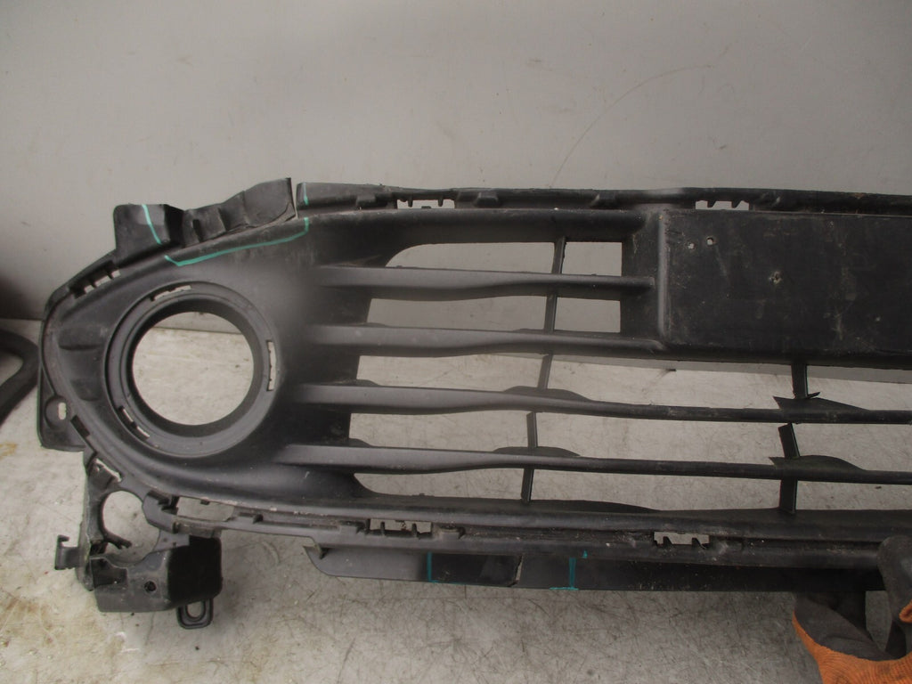 2015 RENAULT CLIO MK4 FRONT BUMPER LOWER GRILLE 622542958R