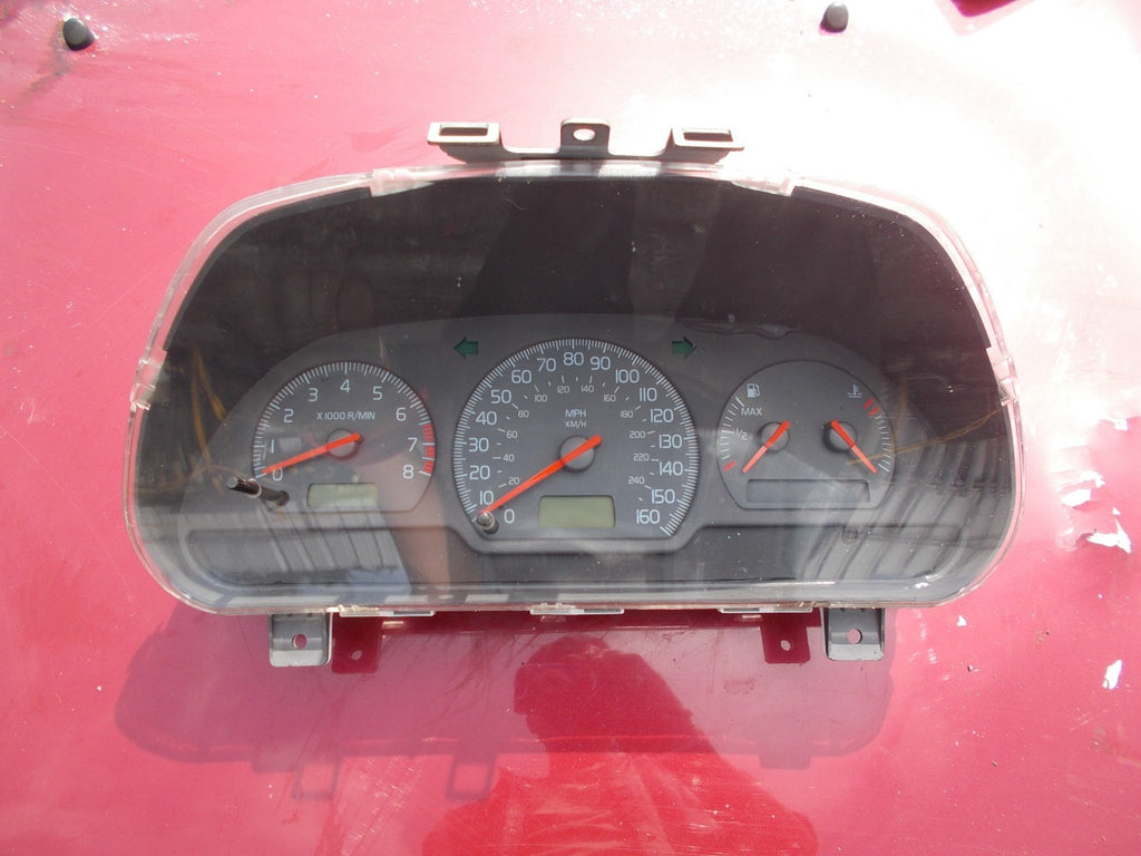 VOLVO V40 SPEEDOMETER CLOCKS 30889709/D