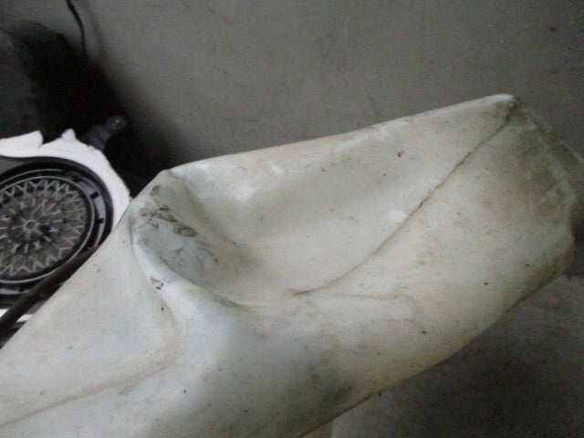 2012 RENAULT TRAFIC VIVARO 2.0 DIESEL WINDSCREEN WASHER TANK 8200506740