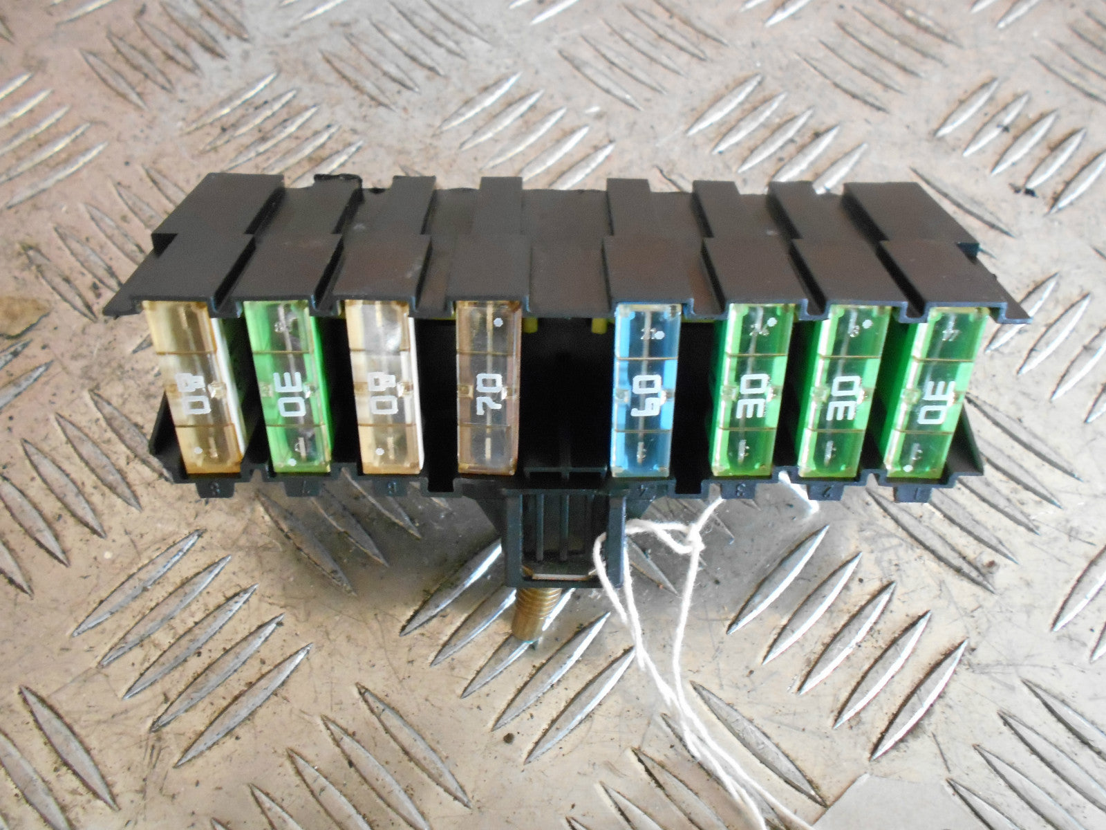 PEUGEOT 1007 2005 1.4 8V FUSE BOX & FUSES 412046