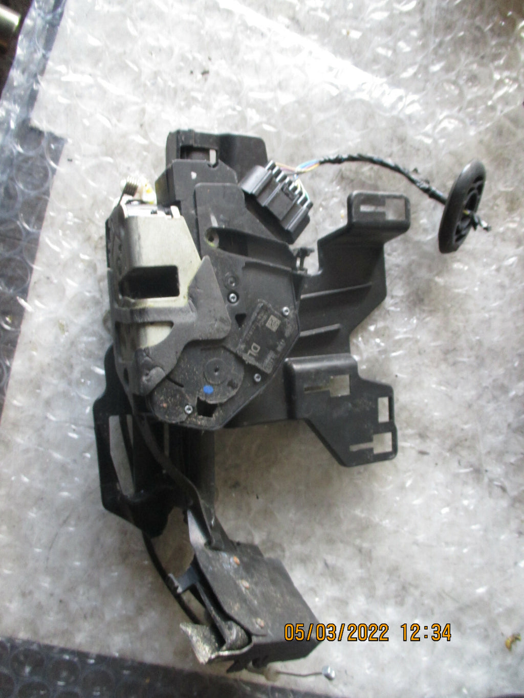 FORD FIESTA 2016 MK7 OSF FRONT DRIVER SIDE DOOR LOCK MECHANISM