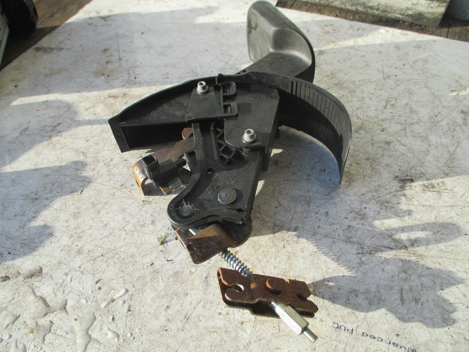 FIAT PANDA 2016 MK3 MANUAL PARKING HANDBRAKE HANDLE LEVER 07355973060