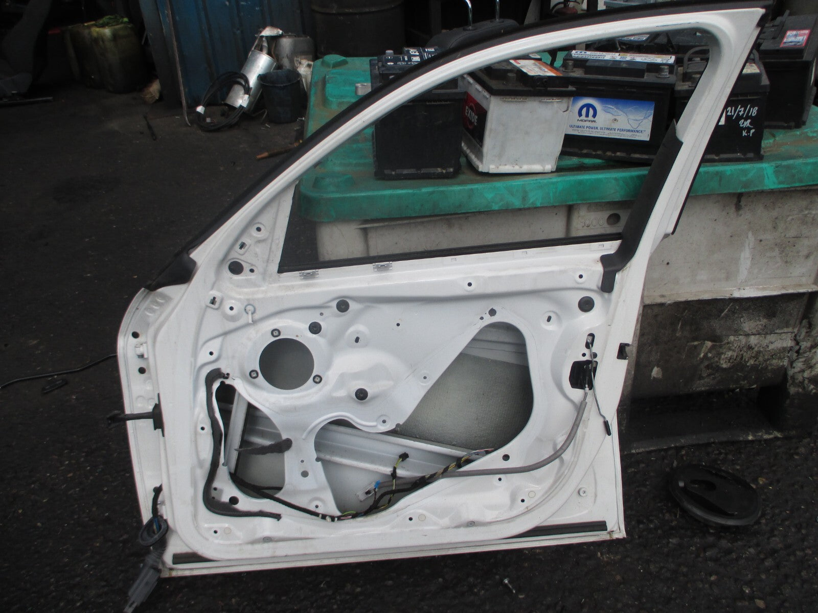 BMW 1 SERIES F20 LCI 2015 DRIVER SIDE FRONT BARE DOOR WHITE 300