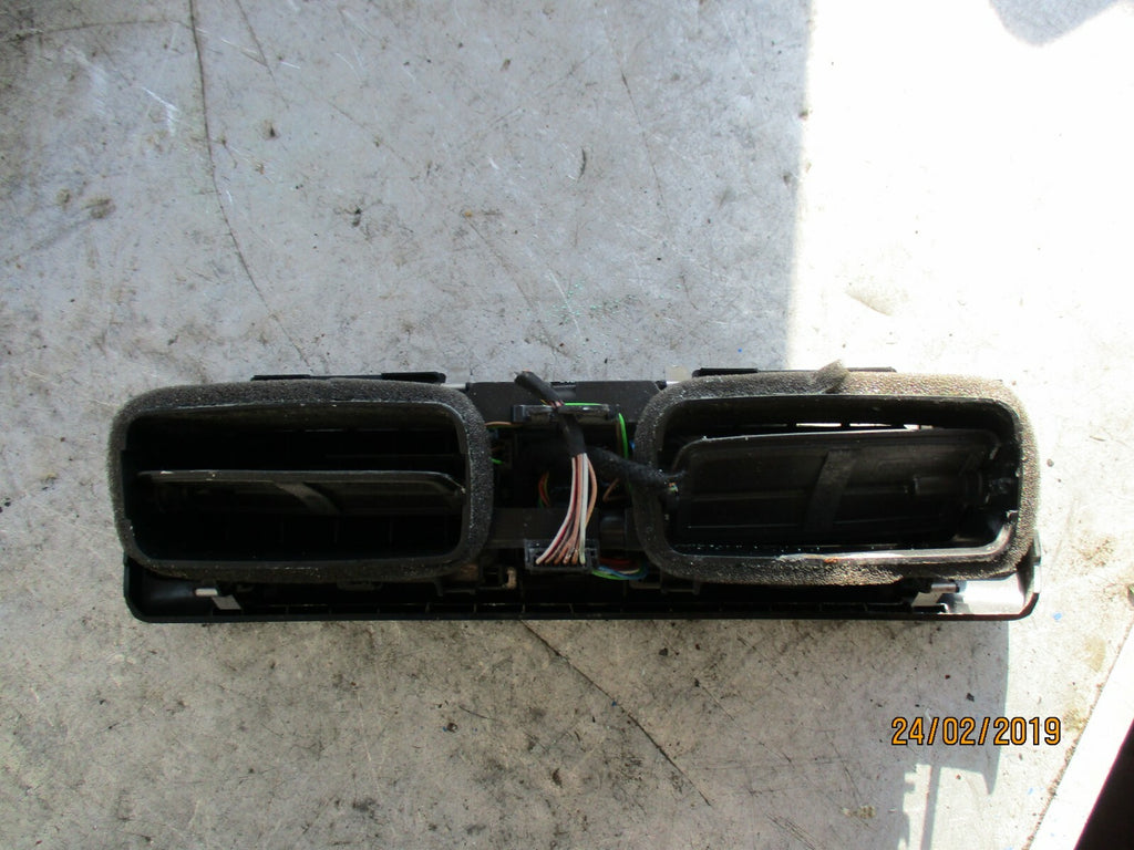 BMW 1 SERIES F20 F21 CENTRE DASHBOARD AIR VENTS 931794504