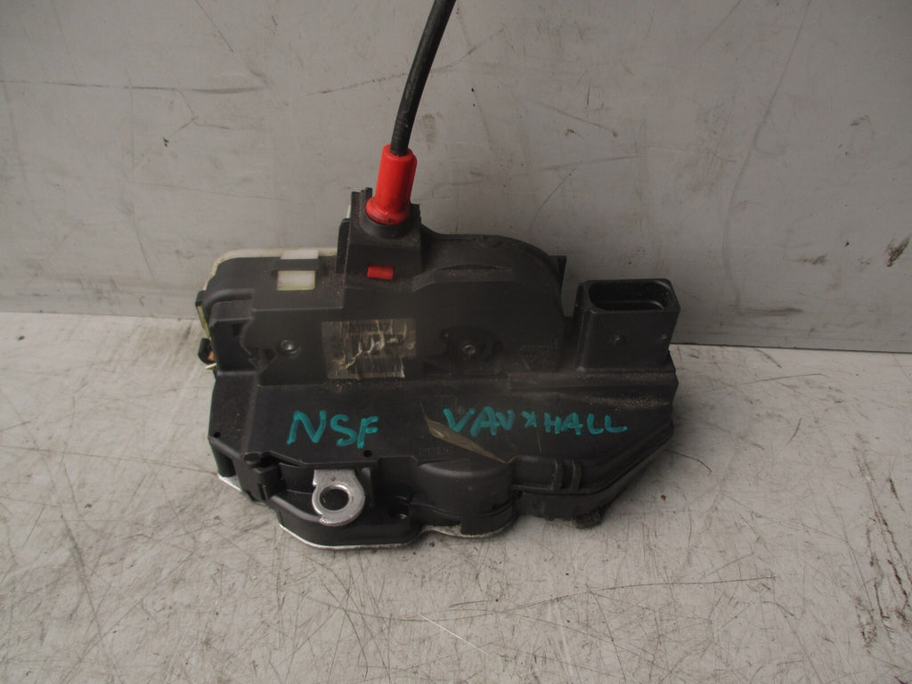 2010 VAUXHALL INSIGNIA NSF PASSENGER SIDE FRONT LEFT DOOR LOCK MECHANISM 3023881