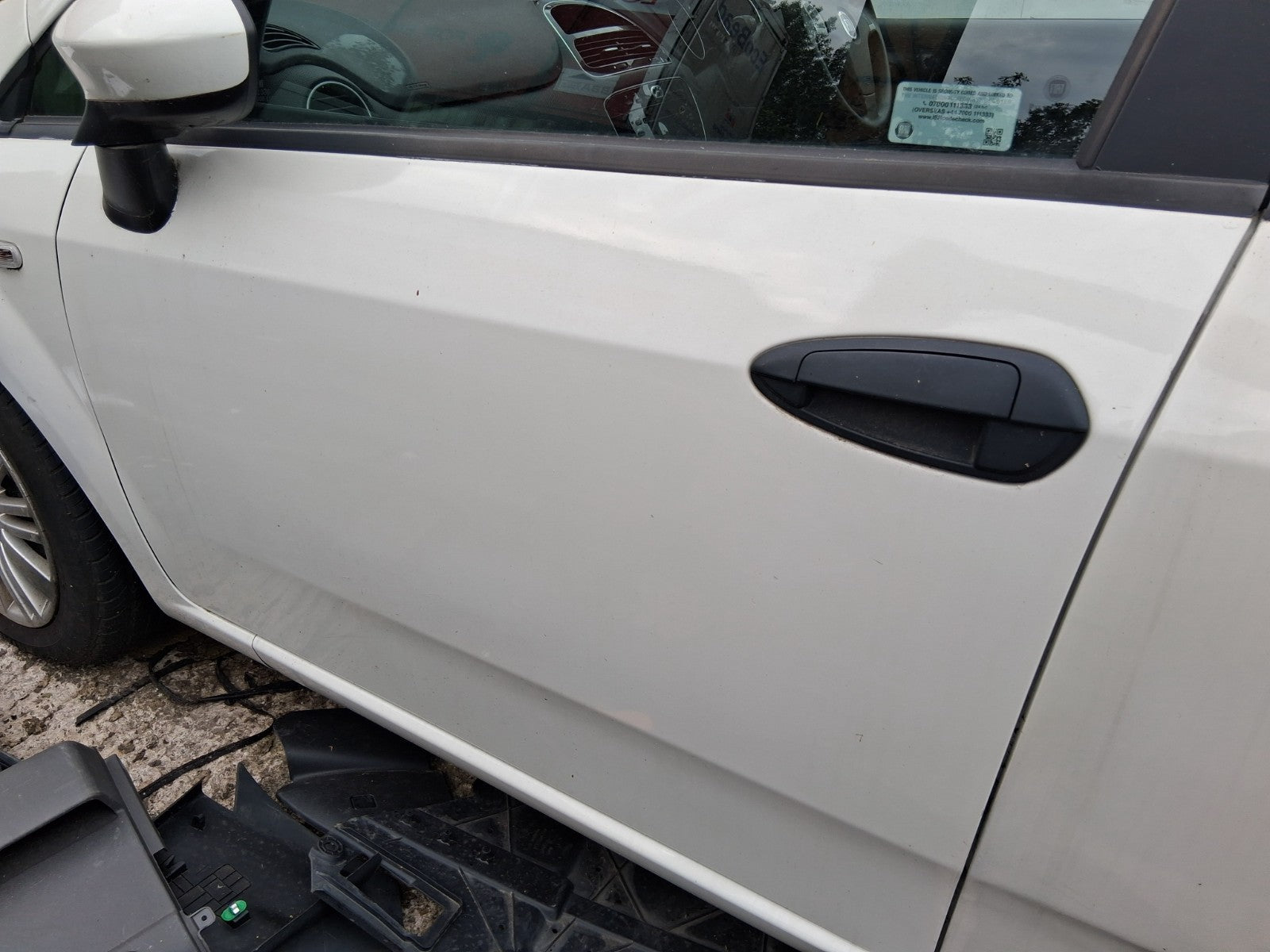 2014 FIAT PUNTO FACELIFT 5 DOOR MK3 NSF BARE PASSENGER SIDE FRONT DOOR WHITE