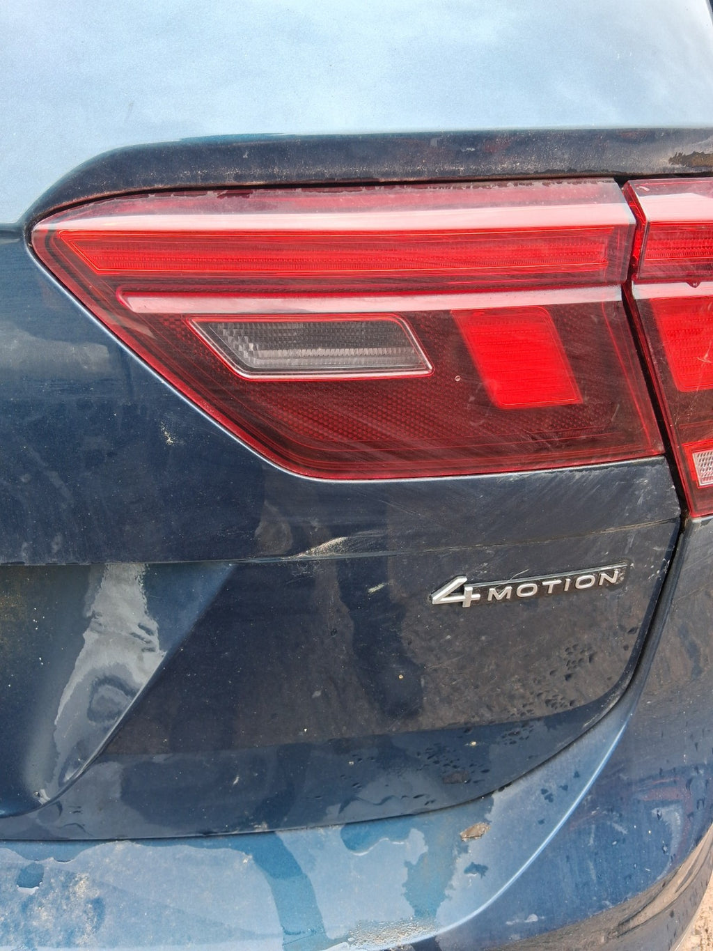 2023 VOLKSWAGEN TIGUAN MK2 FACELIFT OSR DRIVER SIDE REAR RIGHT INNER TAIL LIGHT