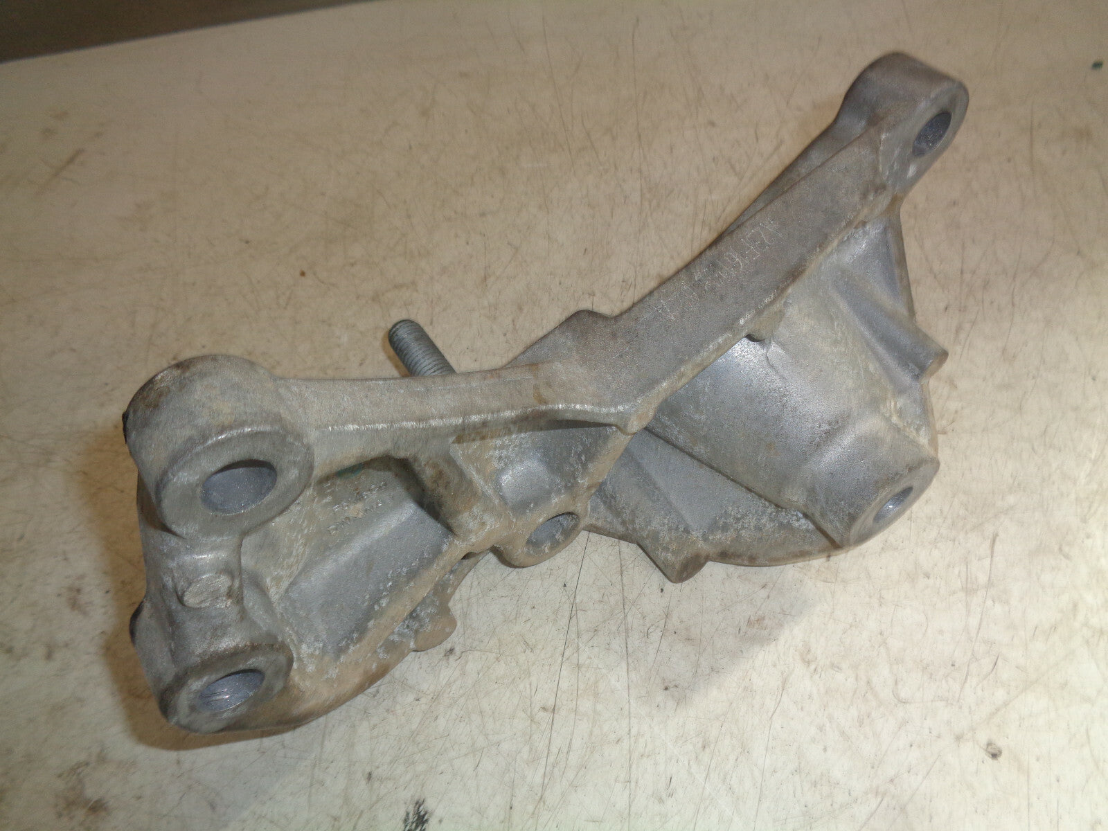 FORD MONDEO MK5 2017 ENGINE GEARBOX SUPPORT MOUNT BRACKET DS737M125GC