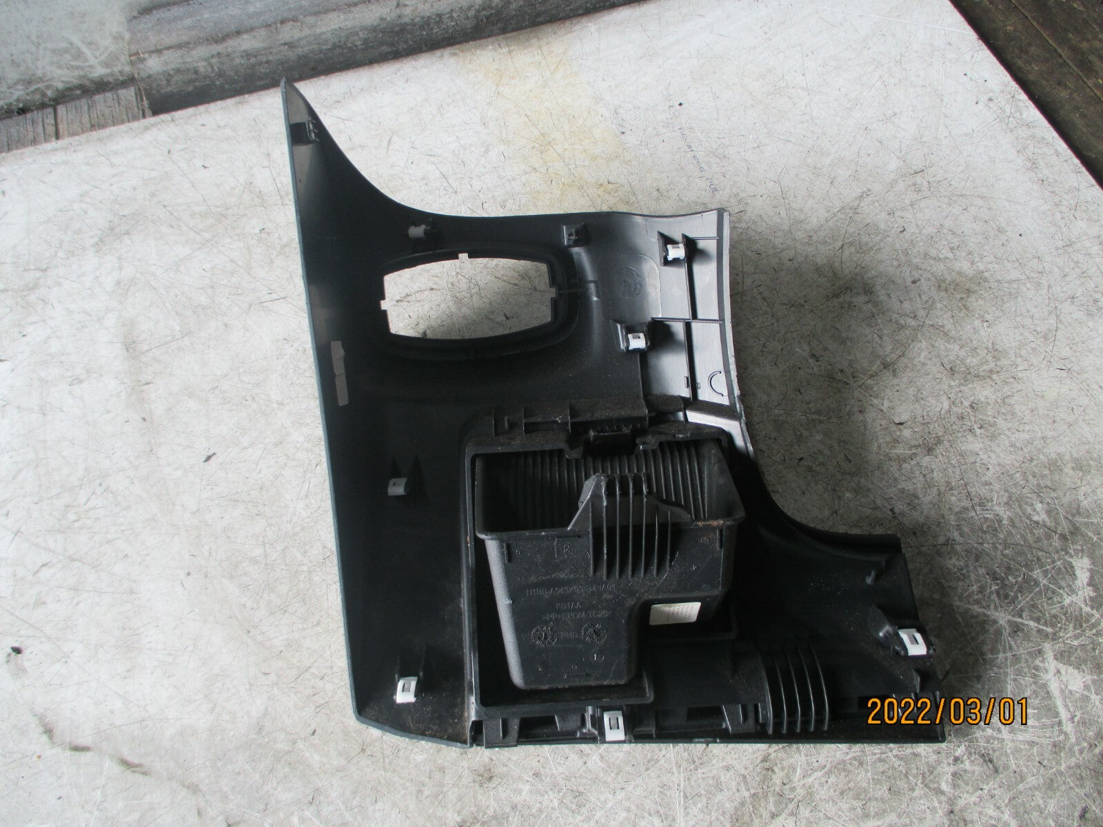 FORD FIESTA 2019 MK8 OS STORAGE COMPARTMENT COIN TRAY H1BB-A043K93-B-P1A01