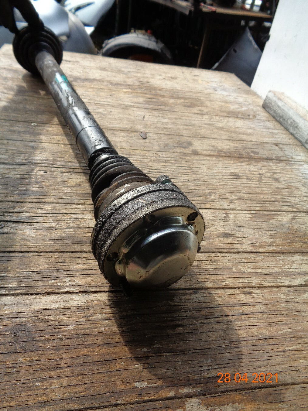 VW VOLKSWAGEN GOLF MK5 2006 OSF DRIVER SIDE FRONT LONG DRIVESHAFT SHAFT
