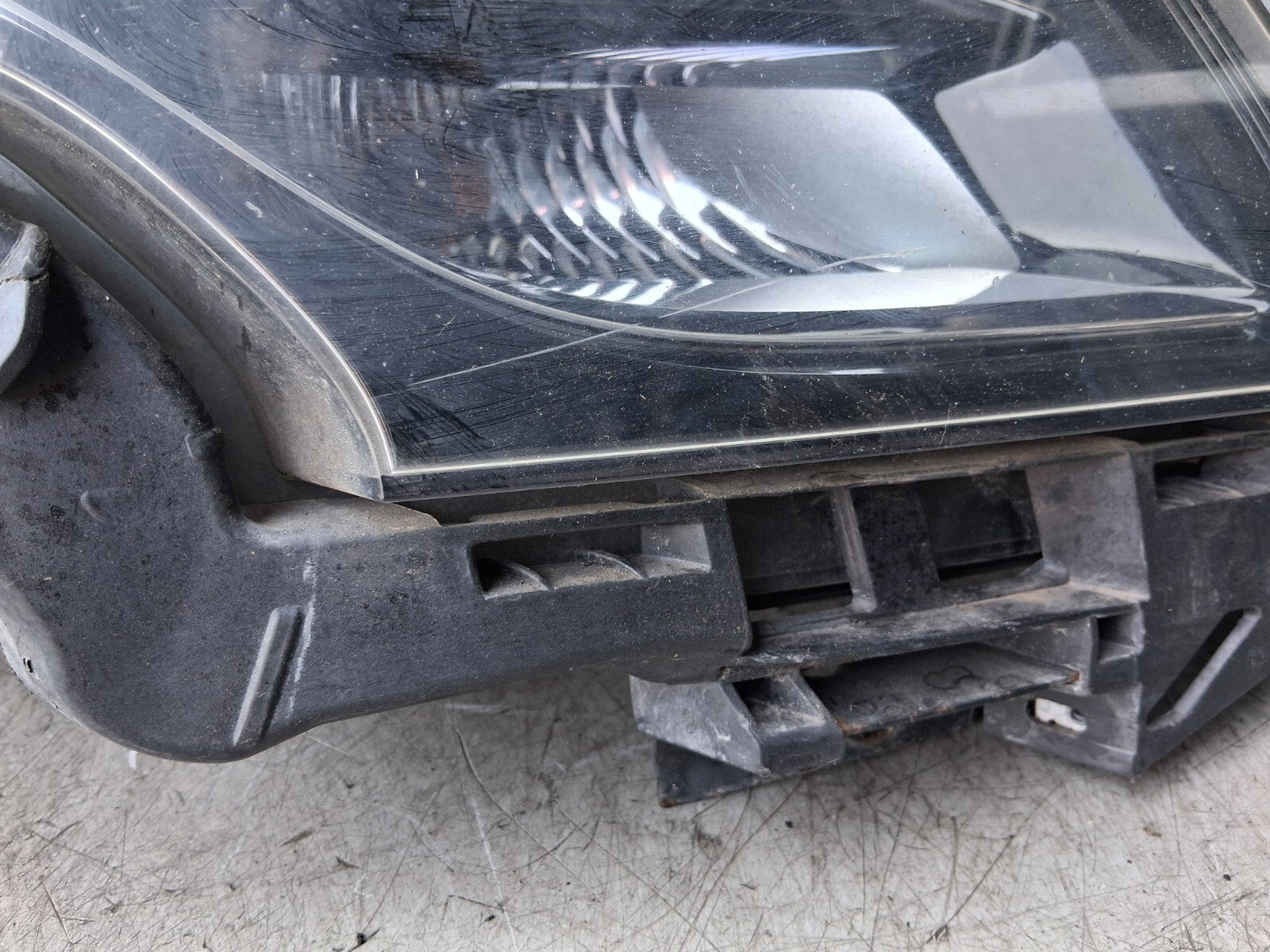 2016 VAUXHALL ZAFIRA C OSF DRIVER SIDE FRONT RIGHT HEADLIGHT 39009024