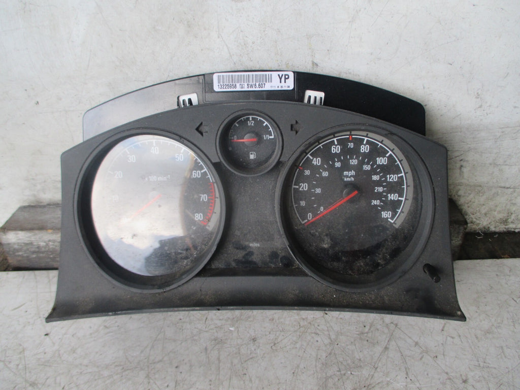 VAUXHALL ZAFIRA B 2007 SPEEDOMETER INSTRUMENT CLUSTER 13225958