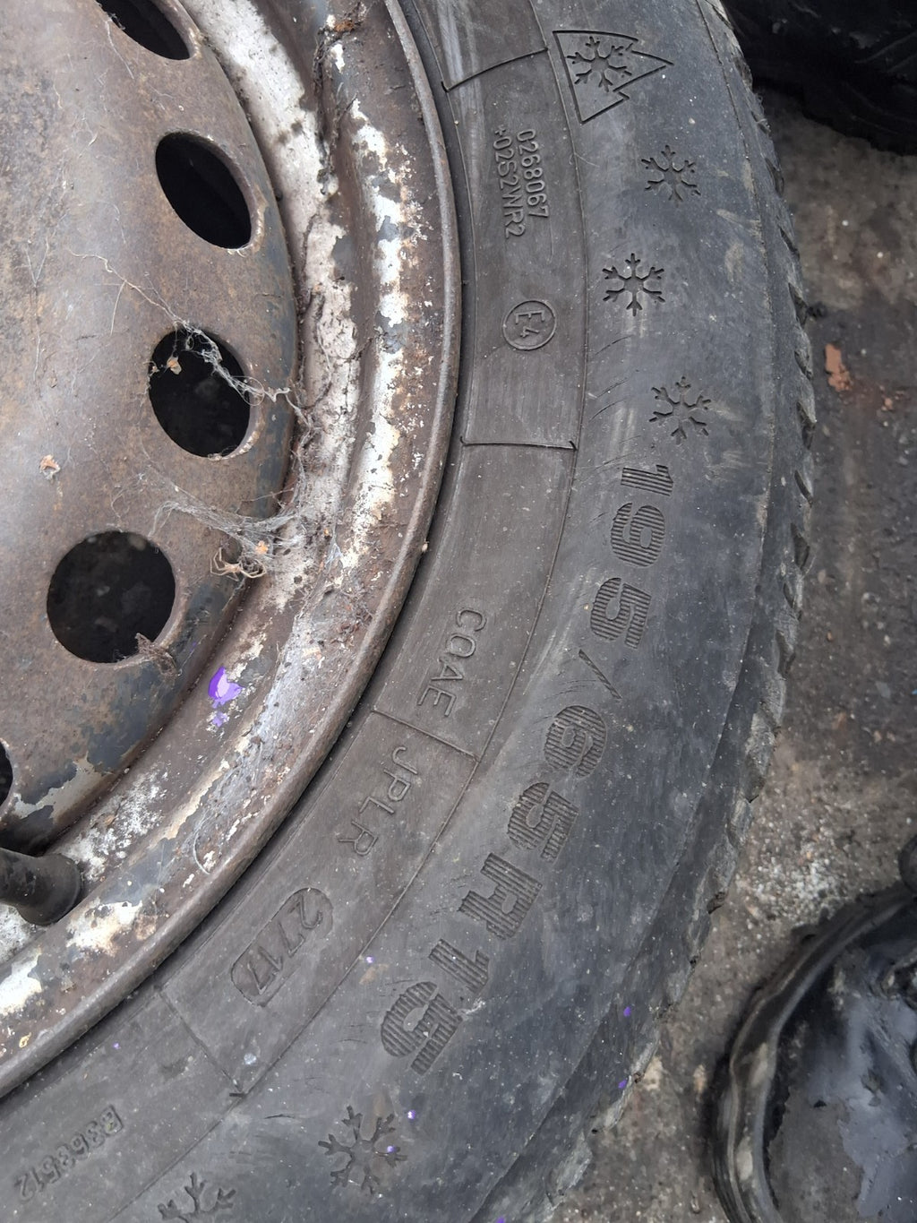 2016 RENAULT KANGOO MK2 15 INCH STEEL WHEEL WITH TYRE 195/65R15