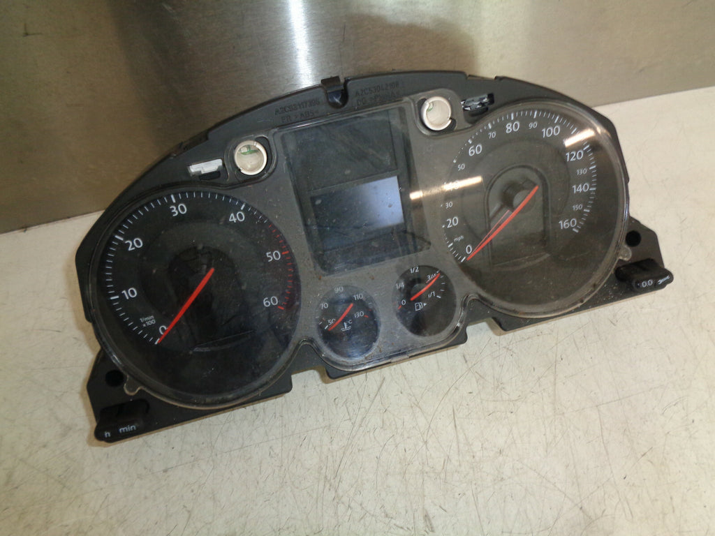 VW VOLKSWAGEN PASSAT B6 2007 SPEEDOMETER INSTRUMENT CLUSTER CLOCK 3C0920960N