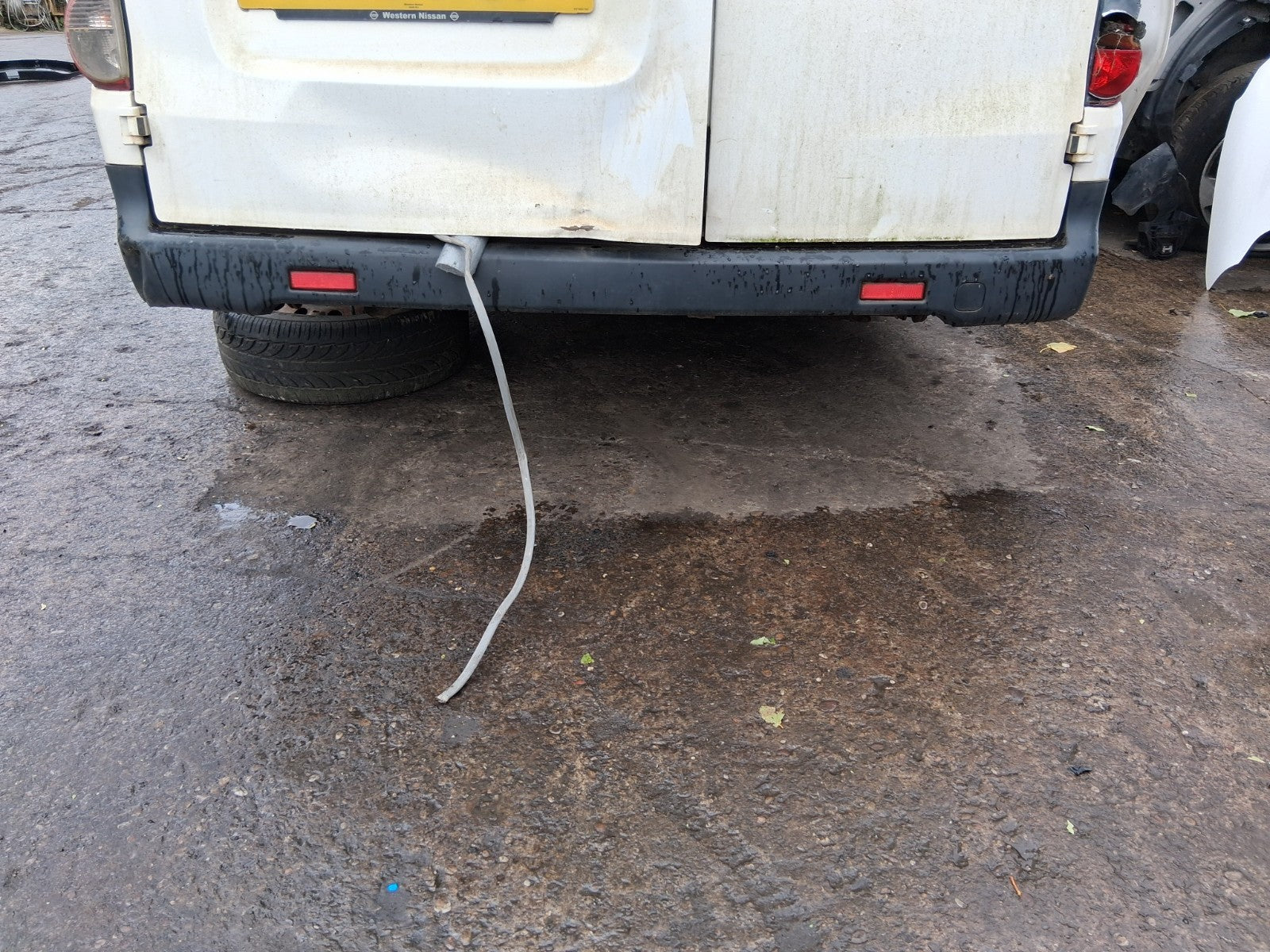 2018 NISSAN NV200 REAR COMPLETE BUMPER BLACK