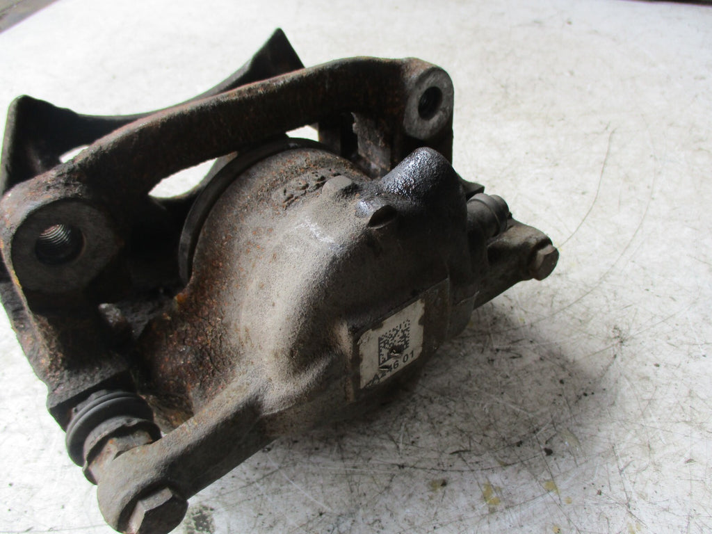 MERCEDES A-CLASS W176 NSF PASSENGER SIDE FRONT BRAKE CALIPER A24601