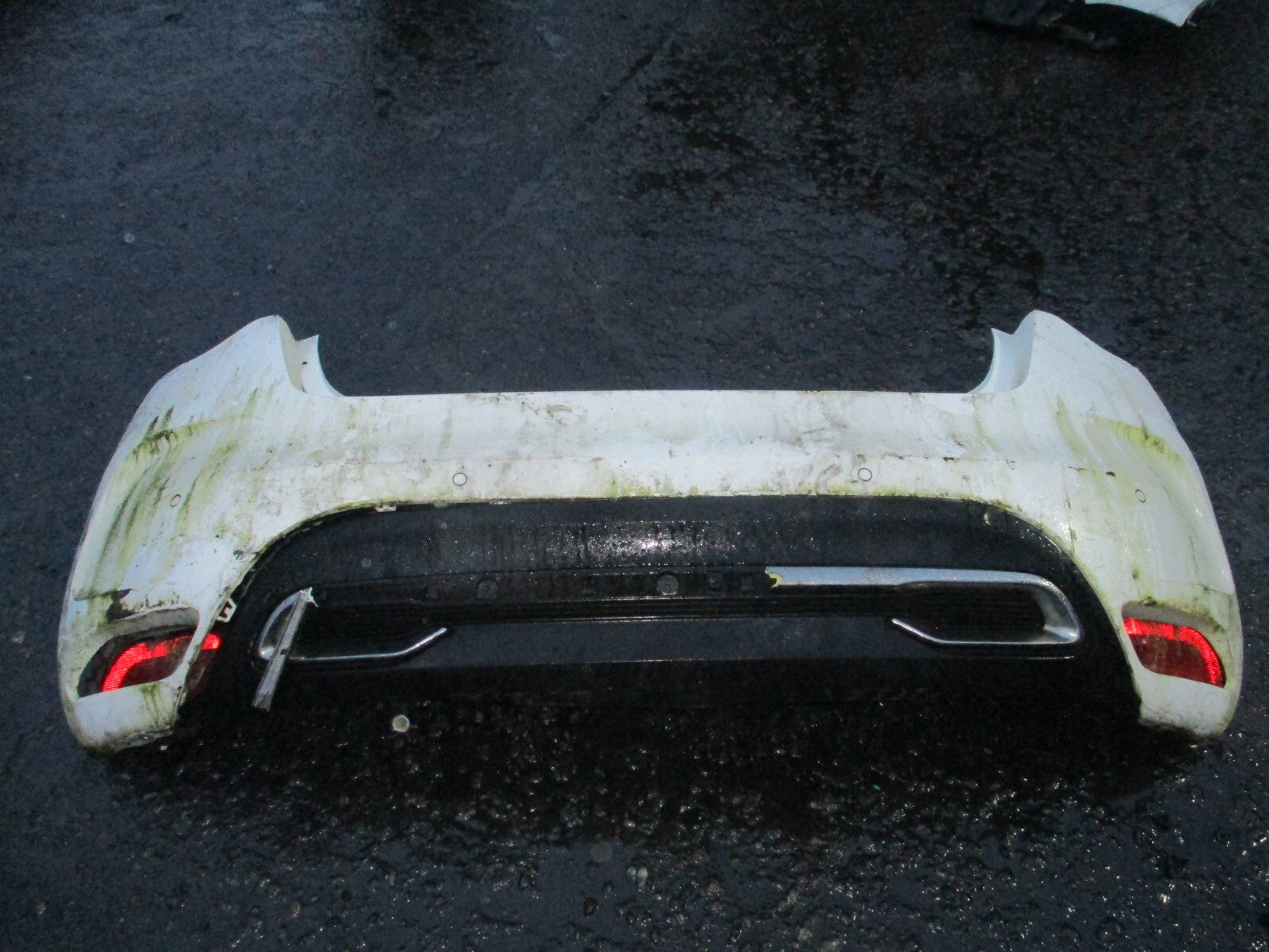 CITROEN DS4 2016 REAR COMPLETE BUMPER DIFFUSER PDC SENSOR WHITE