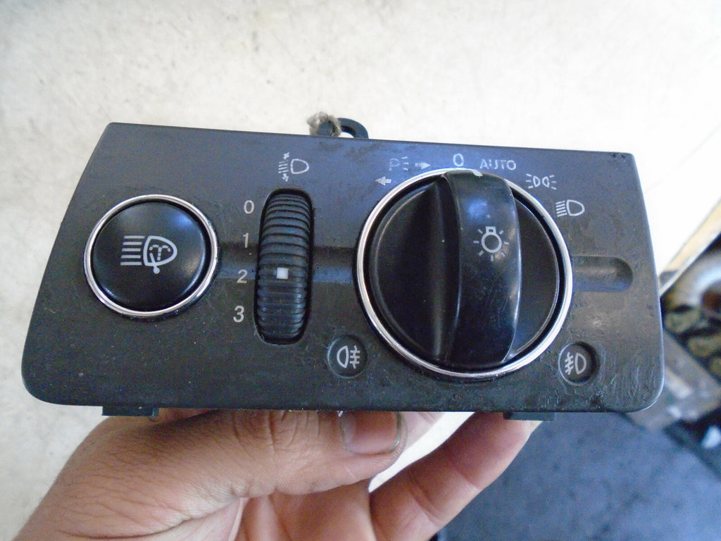 MERCEDES E CLASS W211 2005 HEADLIGHT CONTROL SWITCH UNIT 2115450204