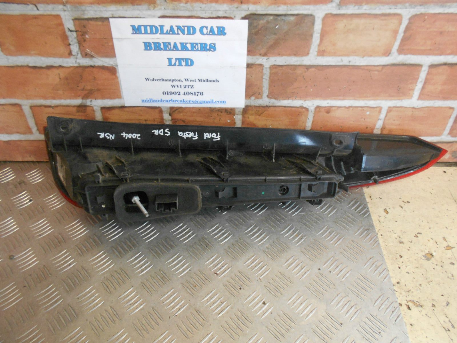 FORD FOCUS MK2 ESTATE 2005 NSR PASSENGER REAR BRAKE TAIL LIGHT 2S61-13405-AF