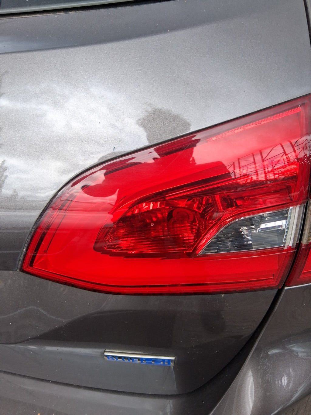 2015 PEUGEOT 308 MK2 ESTATE OSR DRIVER SIDE REAR RIGHT INNER TAIL LIGHT
