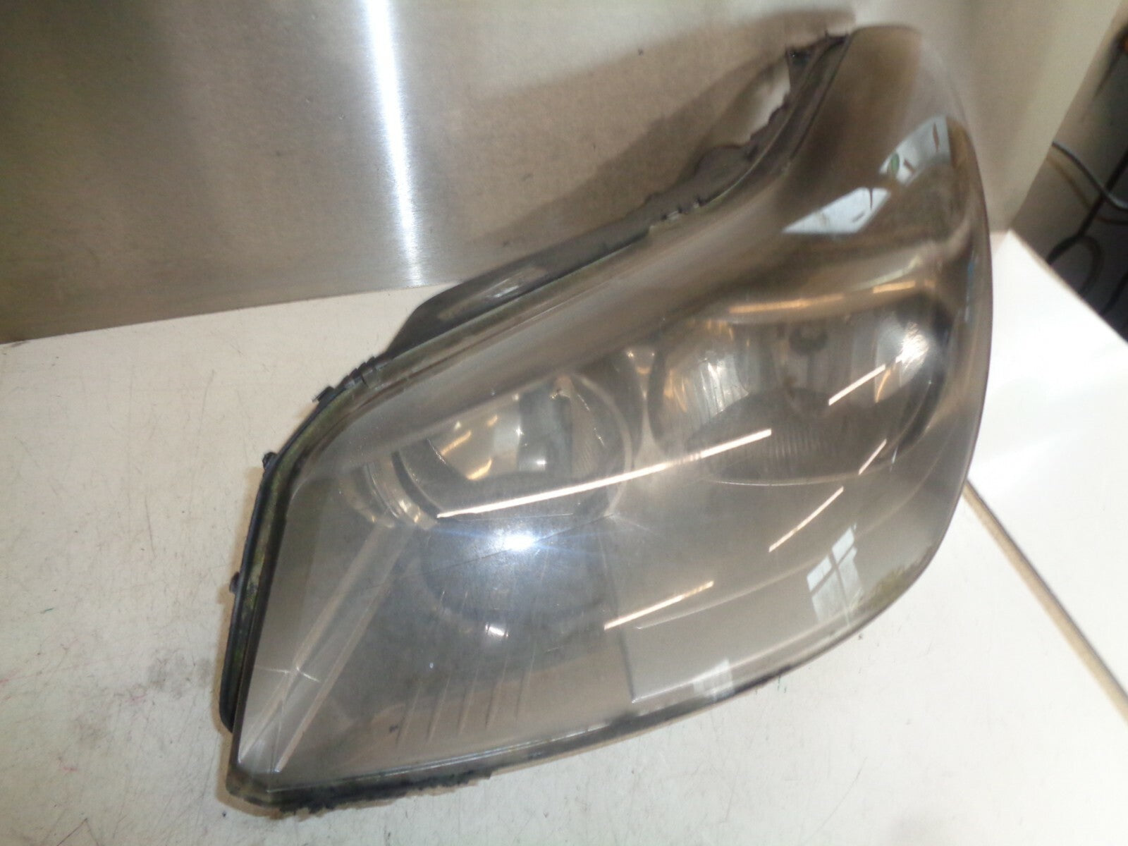 CITROEN C5 2005 NSF PASSENGER SIDE FRONT HEADLIGHT DAMAGED 9650056180
