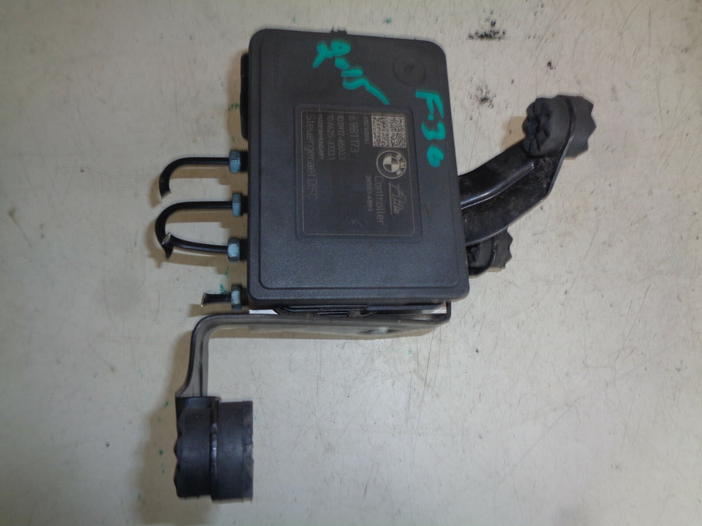 BMW 3 SERIES F30 2015 2.0 DIESEL  ABS PUMP CONTROLLER MODULE 6881173