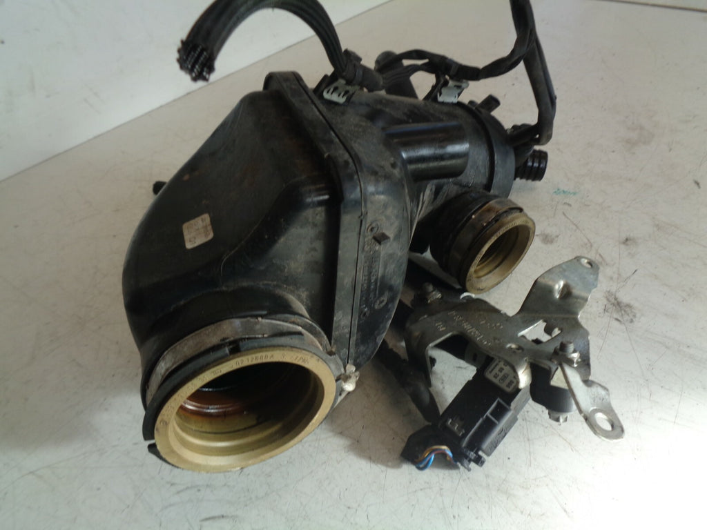 MERCEDES BENZ 2018 2.1 DIESEL  AIR INTAKE PIPE TURBO INTERCOOLER A6510900609