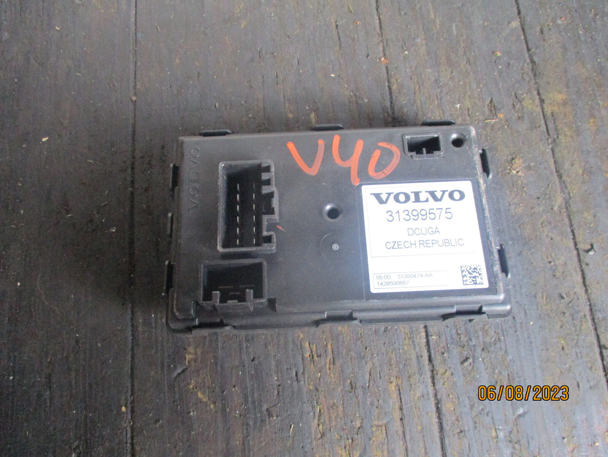 VOLVO V40 2017 TRAILER TOWING BAR CONTROL UNIT 31350474AA / 31399575