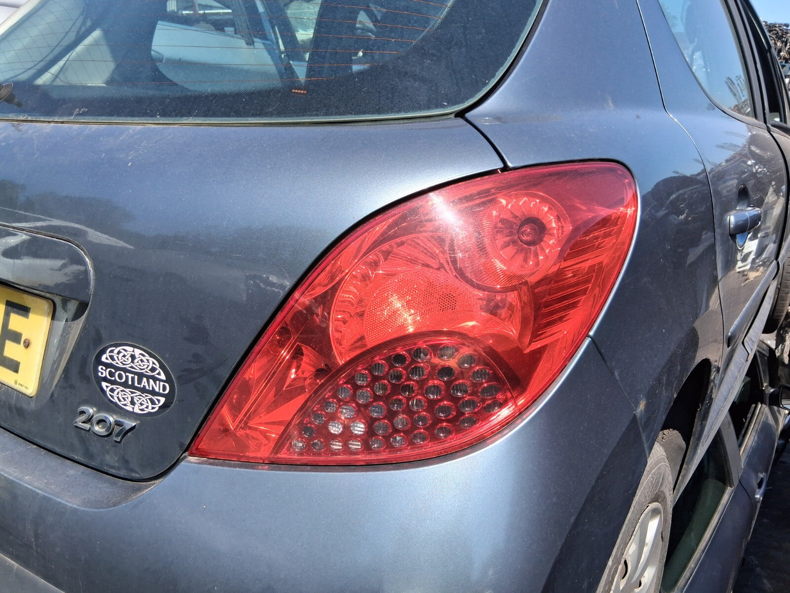 2009 PEUGEOT 207 PRE FACELIFT OSR REAR DRIVER SIDE RIGHT TAIL LIGHT