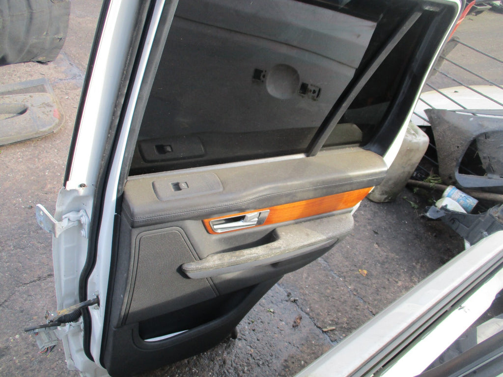 2009 RANGE ROVER SPORT l320 OSR DRIVER SIDE REAR DOOR ALASKA WHITE LRC 909