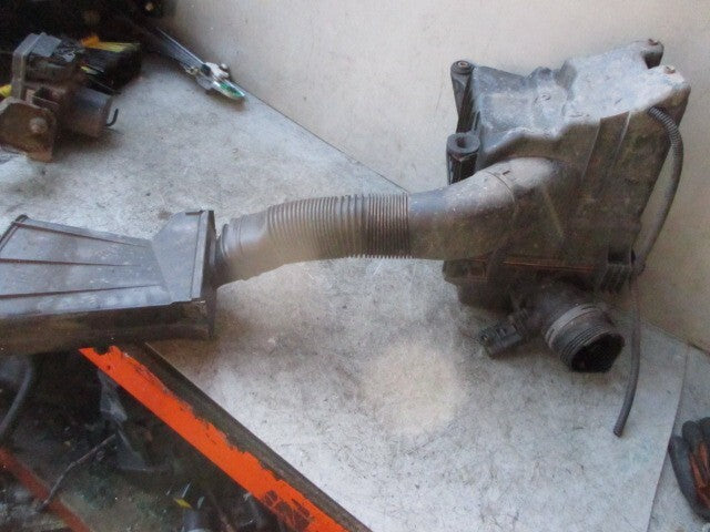 2008 SKODA FABIA MK2 AIR FILTER BOX 6Q0129601