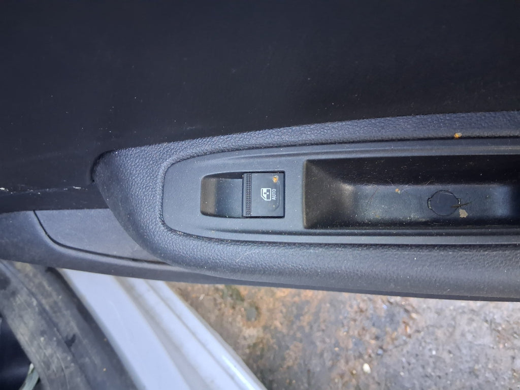 2024 RENAULT CLIO FACELIFT MK5 OSR DRIVER SIDE REAR RIGHT WINDOW CONTROL SWITCH