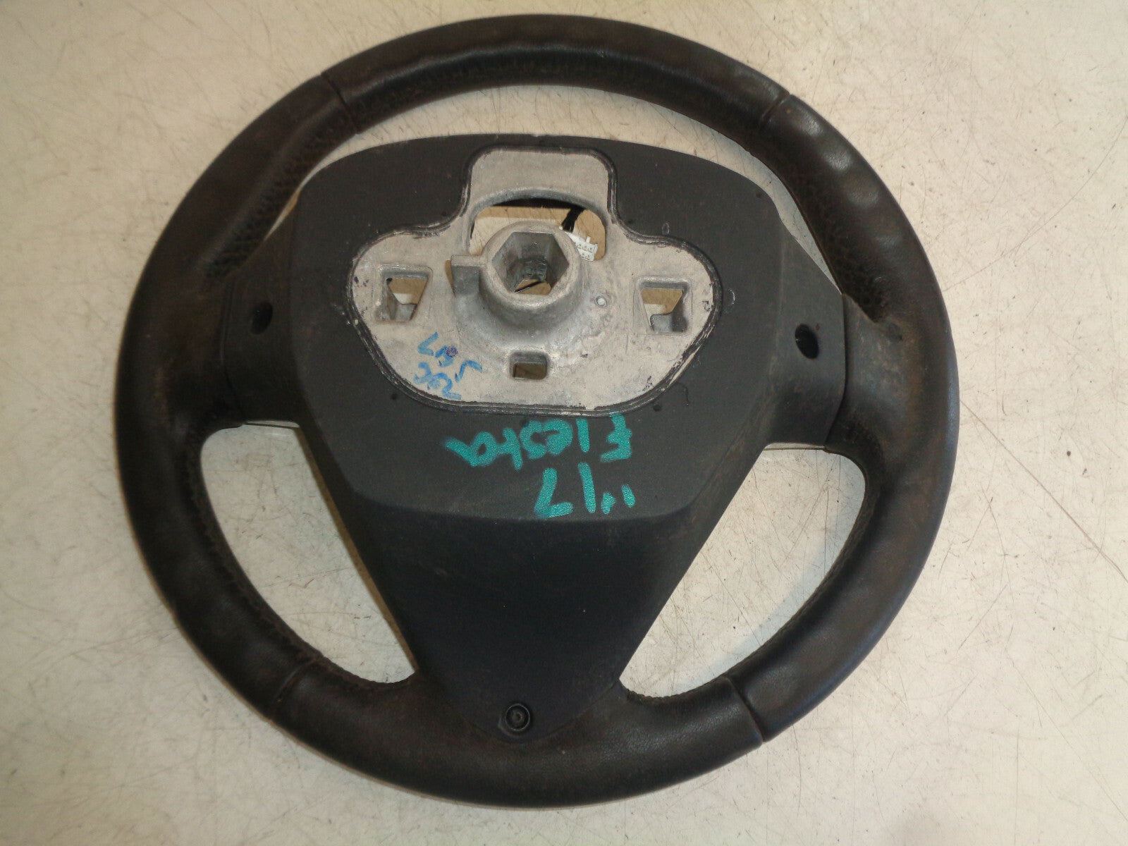 FORD FIESTA MK7 2017 C1BB3600EB 3 SPOKE LEATHER MULTI FUNCTION STEERING WHEEL