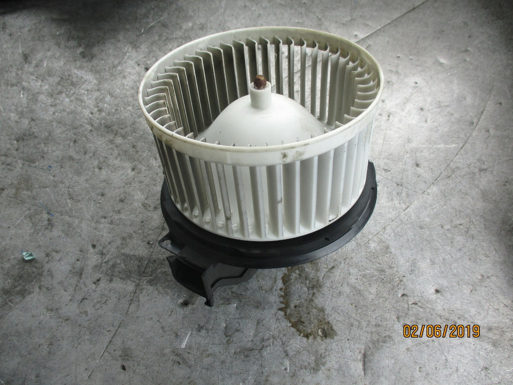 FORD FIESTA MK7 HEATER BLOWER MOTOR FAN VP8E2H18456
