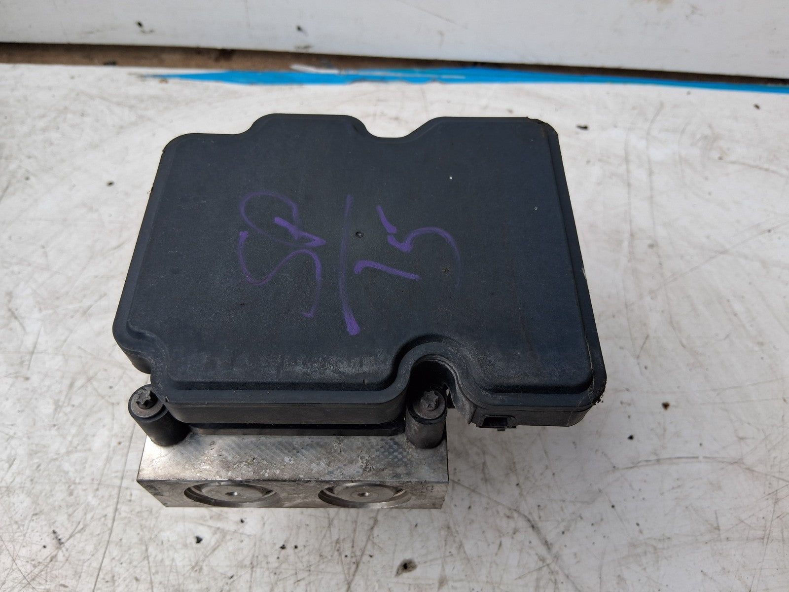 2015 MERCEDES SPRINTER W906 2.1 DIESEL ABS PUMP MODULATOR A9069002302