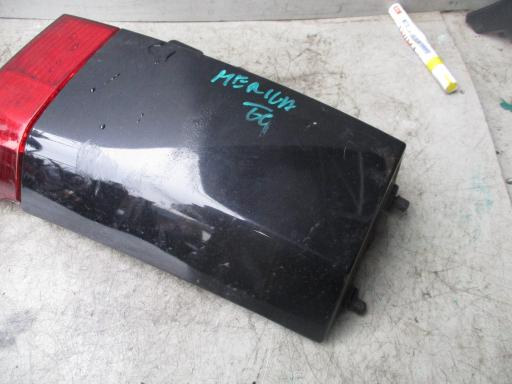 VAUXHALL MERIVA A MK1 2009 OSR DRIVER SIDE TAILLIGHT CORNER TRIM 13130028