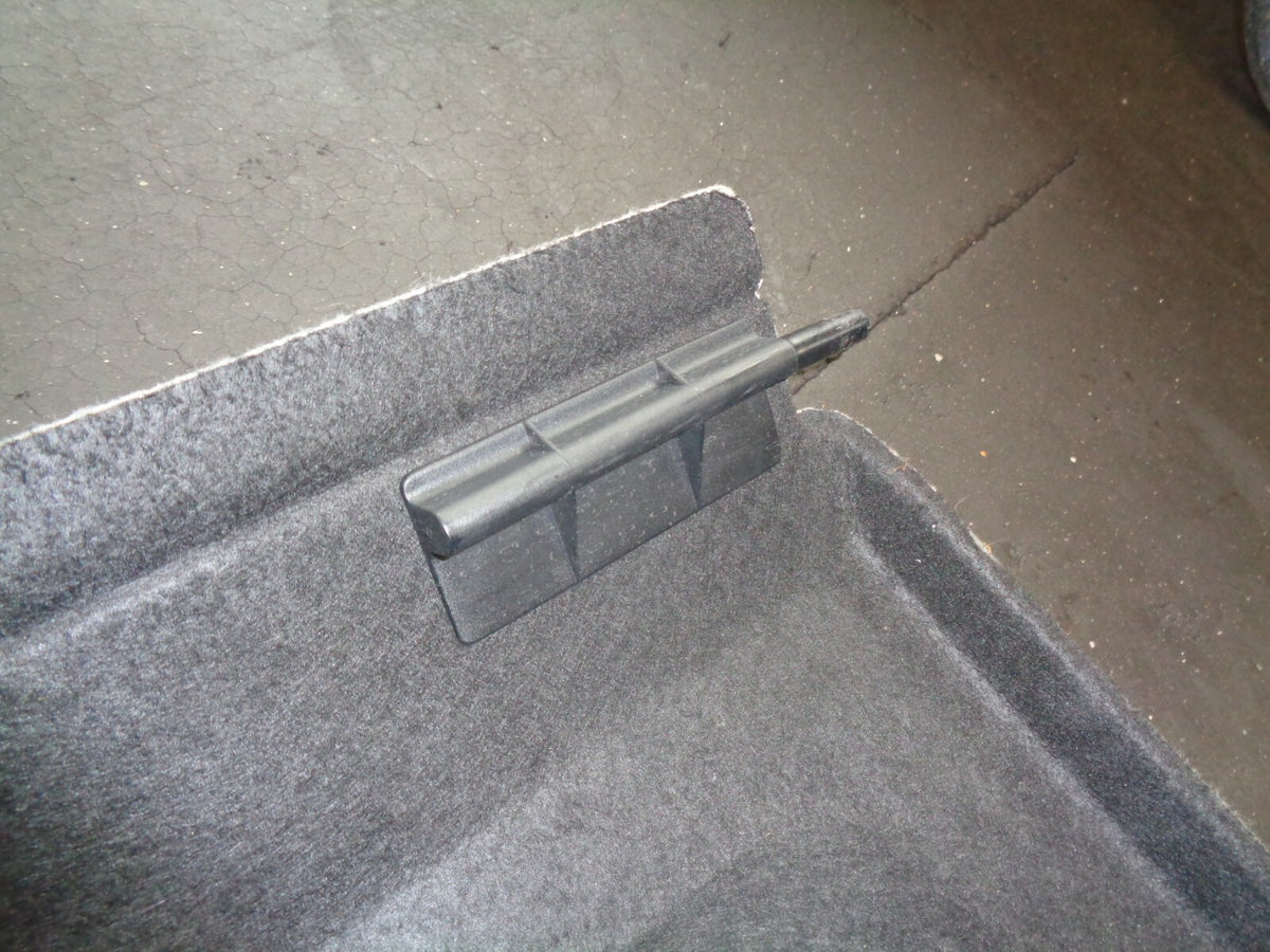 RENAULT CLIO MK2 2002 5 DOORS REAR TAILGATE BOOT PARCEL SHELF LIGHT GREY