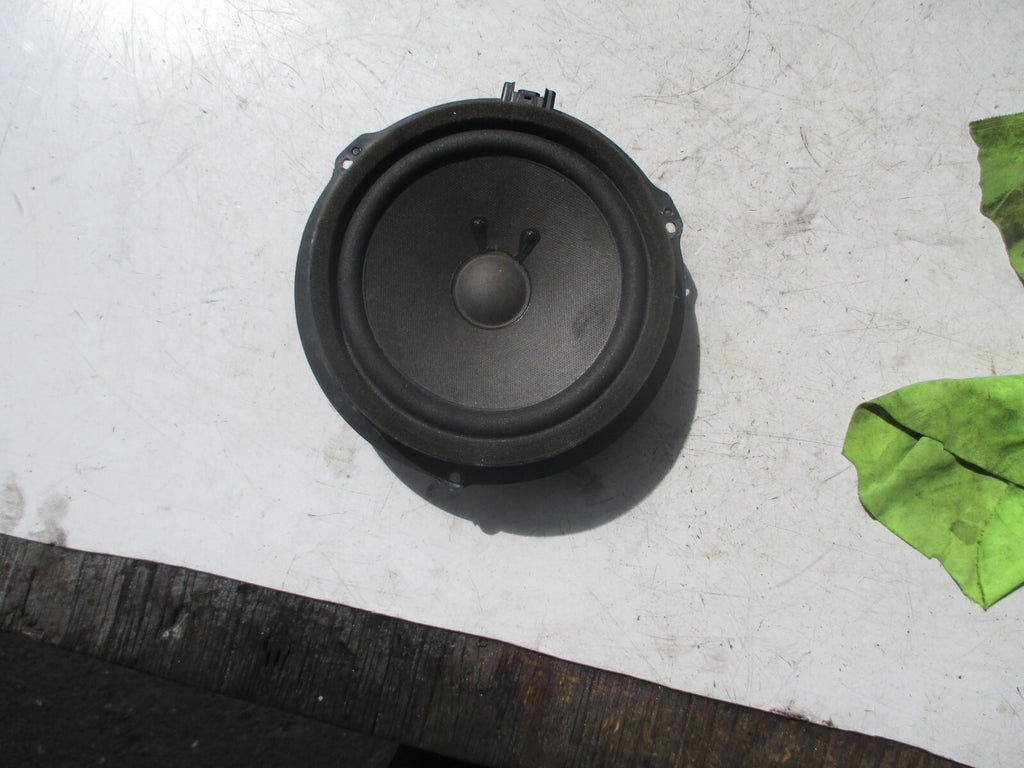 FORD FIESTA MK7 2007 OSF DRIVER SIDE FRONT DOOR SPEAKER 8A6T-18808-AC