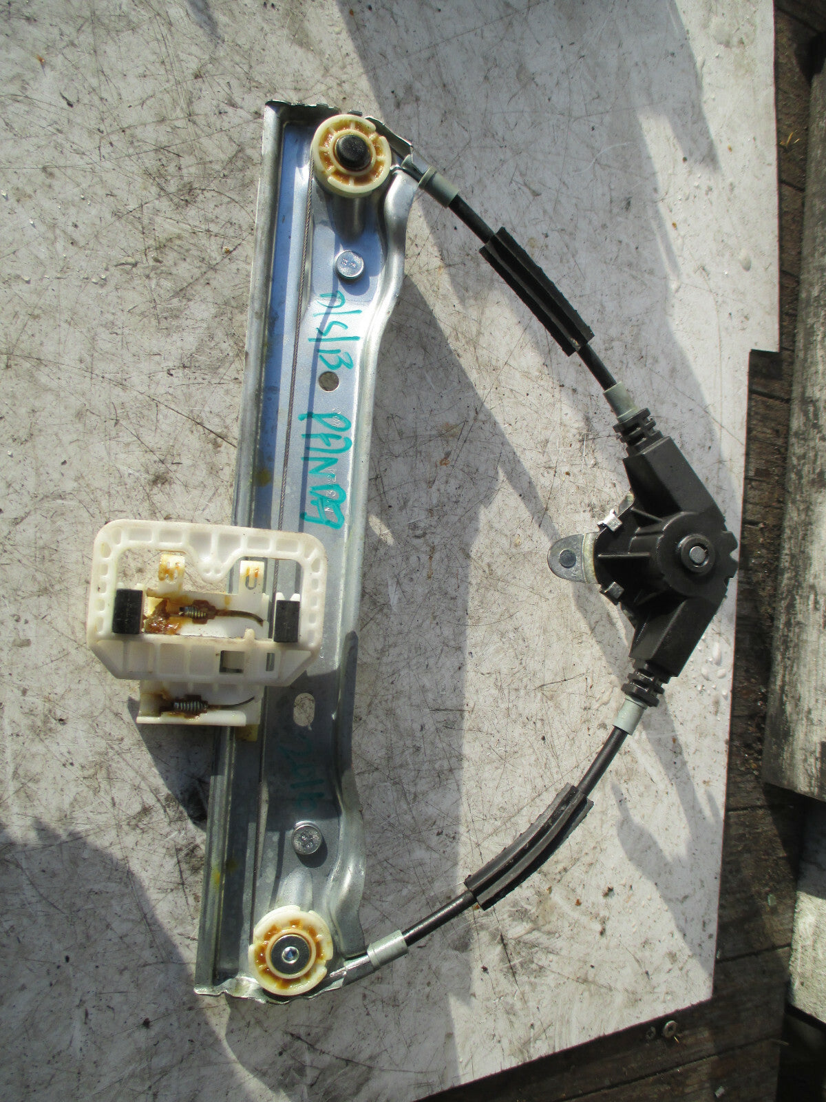 FIAT PANDA 2016 MK3 OSR DRIVER SIDE REAR DOOR WINDOW REGULATOR MANUAL 51983618
