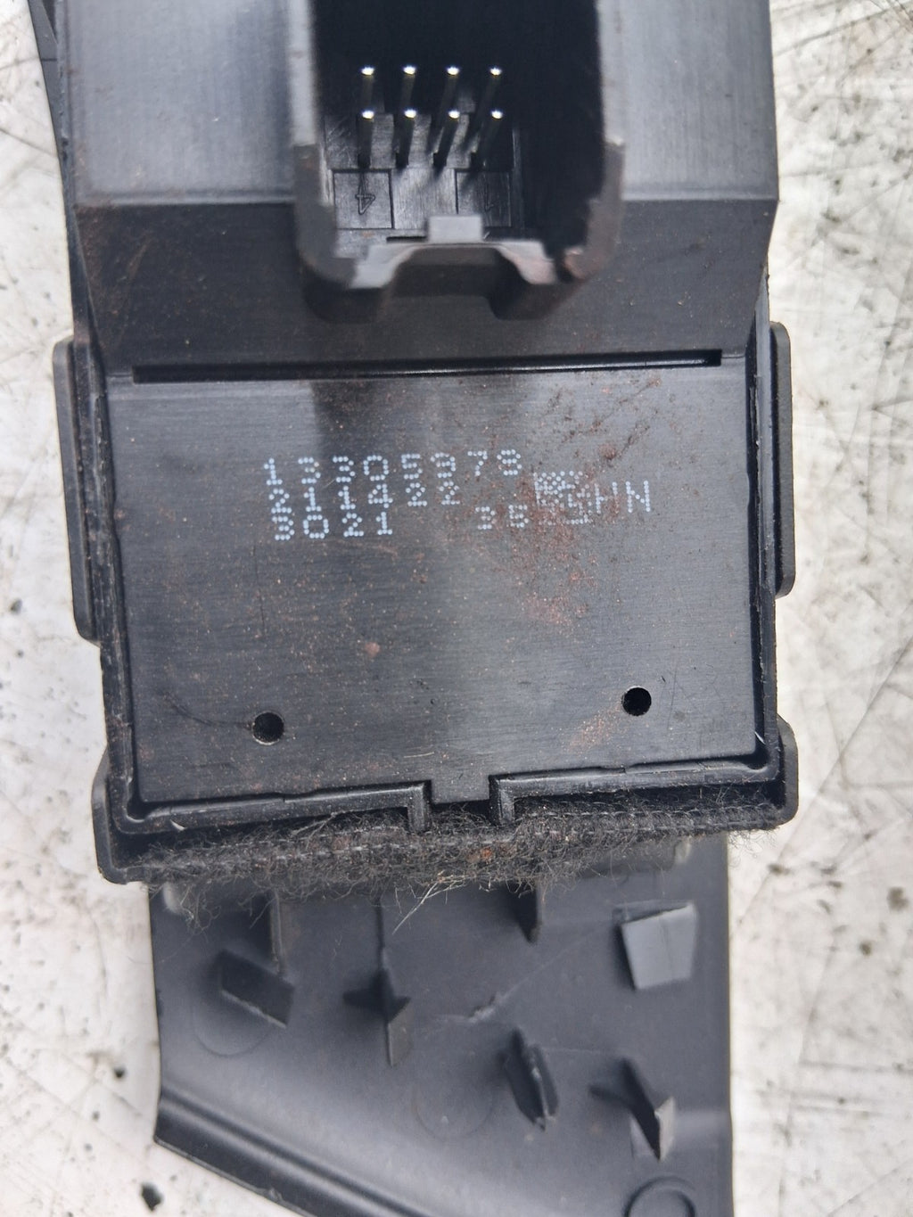 2013 VAUXHALL ASTRA J OSF DRIVER SIDE FRONT RIGHT WINDOW SWITCH 13305978