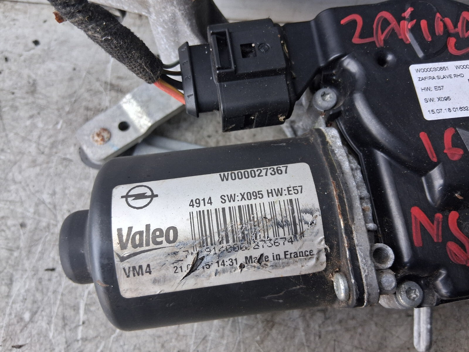 VAUXHALL ZAFIRA C 2016 NS PASSENGER SIDE FRONT WINDSCREEN WIPER MOTOR W000027367
