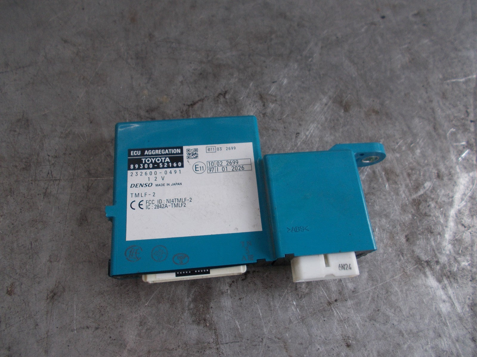 TOYOTA URBAN CRUISER ENGINE CONTROL UNIT/ ECU AGGREGATION 8930052160